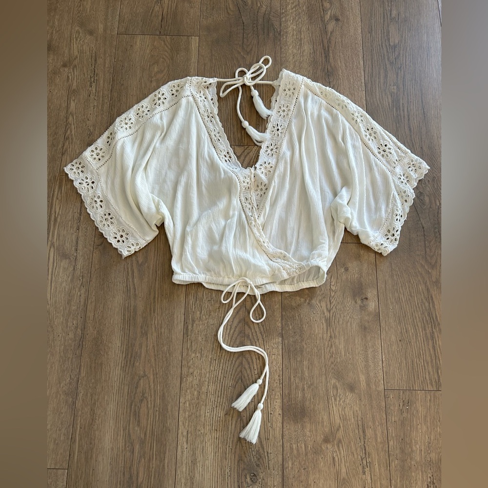 Surf Gypsy Cream Eyelet Trim Cropped Blouse